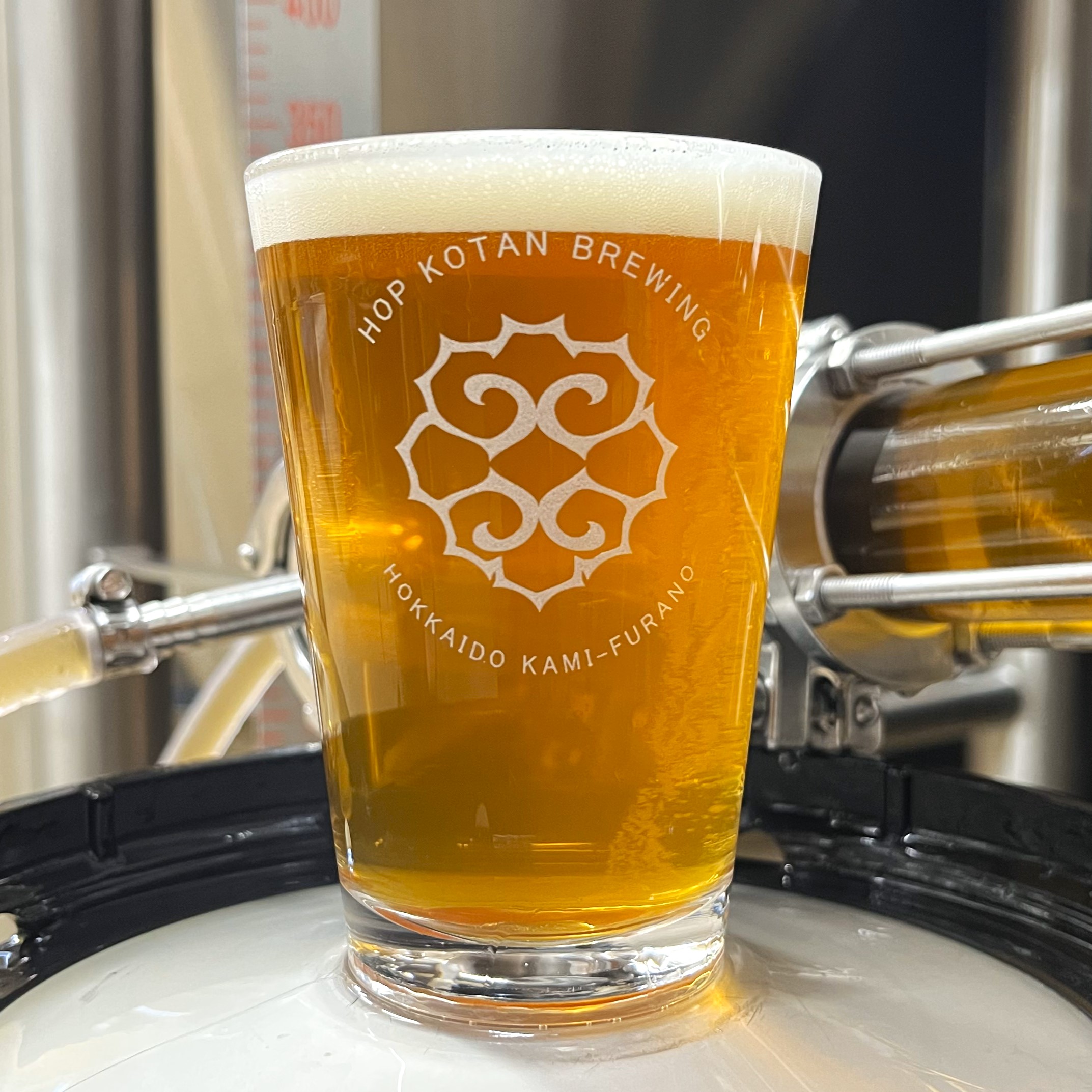 HarrisTweed x Kingswood 胡桃ボタン　ヘリンボーン　XL HarrisTweed x Kingswood 胡桃ボタン ヘリンボーン XL